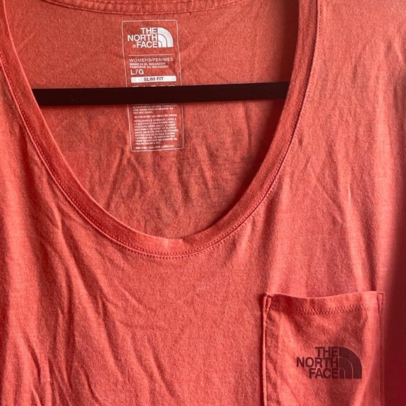 The North Face Slim Fit Bear Graphic Tee Women's Large - Picture 4 of 6